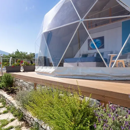 Villa Dome On The Hill With Jacuzzi *